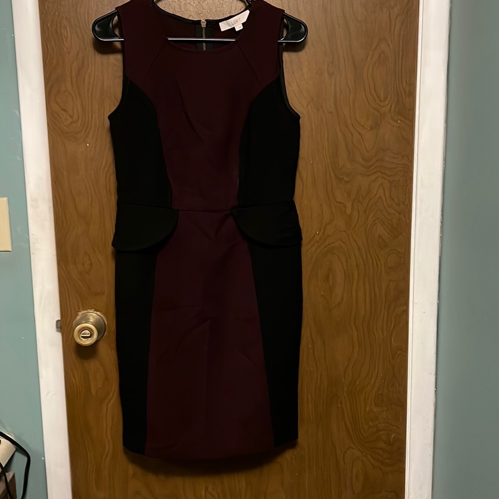 Loft maroon and black sleeveless dress size 4